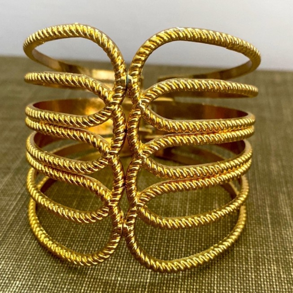 Spiral Hinge Bracelet